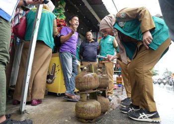Pertamina dan Dirjen Migas Sidak Pangkalan LPG di Balikpapan