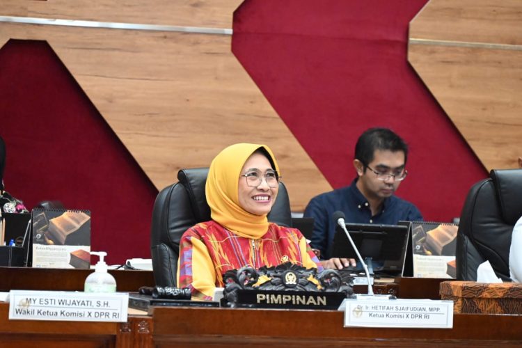 Dukung Pemprov Berikan Beasiswa Gratis untuk yang Kuliah di Kaltim Untuk yang Kuliah di Luar Kaltim, Hetifah Sjaifudian Siap Berikan KIP Kuliah Gratis dari Pusat