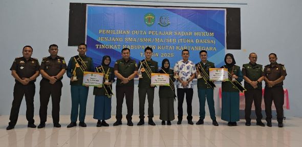 SMA Negeri 3 Unggulan Tenggarong Juara Duta Pelajar Sadar Hukum