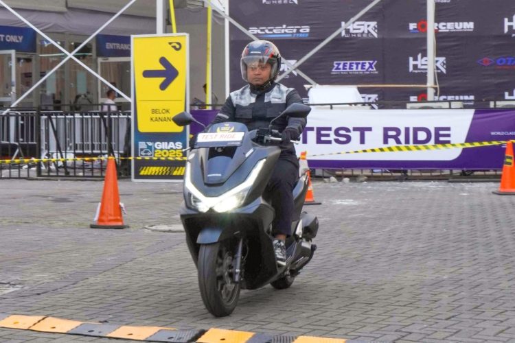 PCX160 Roadsync Jadi Primadona di GIIAS 2025 Disusul Honda Stylo 160 dan Vario Series