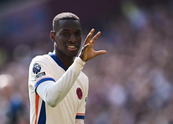 Nicolas Jackson Dibidik Dua Raksasa