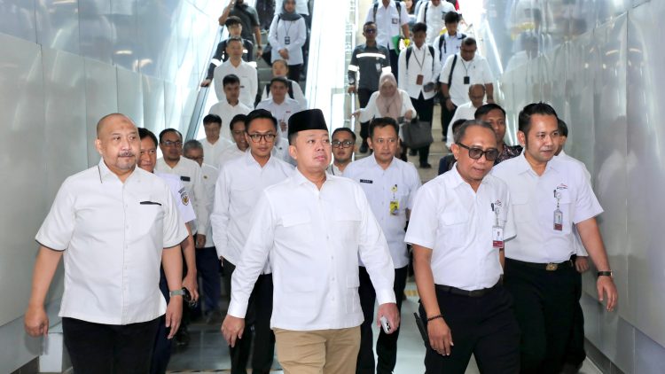 Akses KCJB Karawang Ditargetkan Rampung Nataru 2025 Pemerintah Percepat Pengadaan Tanah