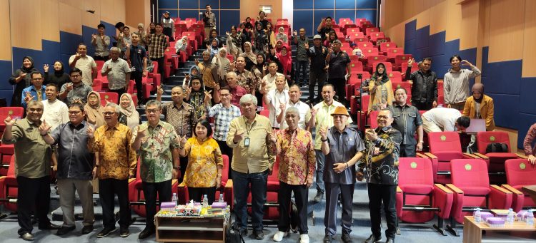 IKA UNPAD Kaltim Dorong Aksi Konservasi Tanah dan Air Lewat Diskusi Publik Nasional