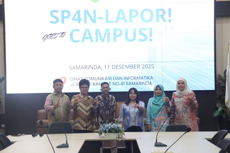 Kelompok 1 Mahasiswa Pascasarjana KPI UINSI Gelar PKM SP4N-LAPOR Diikuti 50 Orang Mahasiswa UMKT