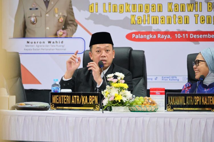 Pembinaan di Kanwil BPN Provinsi Kalteng Menteri Nusron Minta Pelayanan Pertanahan Adaptif, Cepat, dan Bersih