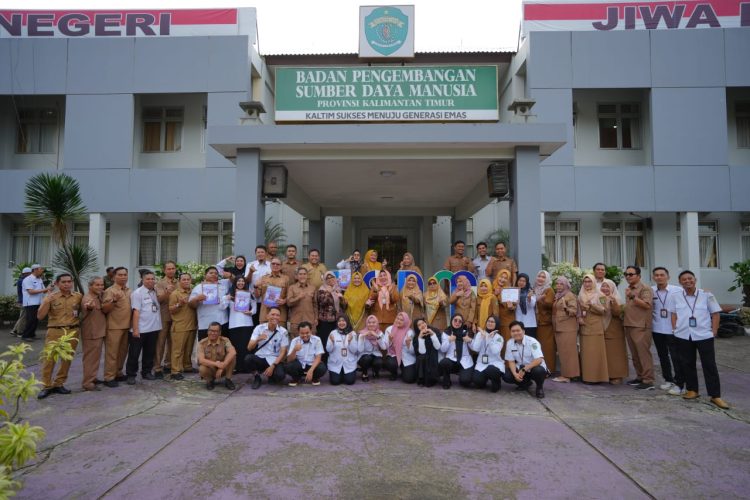 BPSDM Kaltim Apresiasi 10 ASN Berprestasi Pengembangan Kompetensi