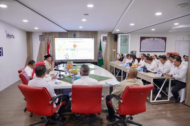 Menteri Nusron Ajak Pegawai Berkomitmen Bersama Tingkatkan Layanan Pertanahan