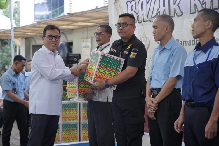 Kementerian ATR/BPN Salurkan Santunan bagi Pegawai Bazar Ramadan 1447 H