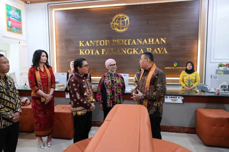 Wamen ATR/BPN Ossy Dermawan Tinjau Kantah Palangkaraya, Dorong Layanan Pertanahan Lebih Cepat dan Ramah