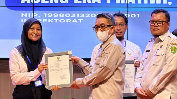 Bupati Kutim Tekankan Pengabdian Jadi Kunci Keberhasilan ASN pada Penutupan Latsar CPNS
