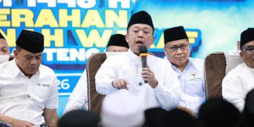 Peringatan 1 Muharam 1448 H, Menteri Nusron Serahkan 243 Sertipikat Tanah Wakaf di Jawa Tengah