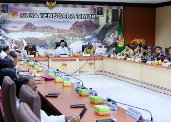 Judul: Menteri Nusron Gandeng Pemda Se-NTT Percepat Transformasi Layanan Pertanahan