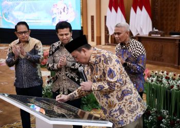 Menteri Nusron: Tiga Pilar Jadi Kunci Peralihan Hak Tanah Selesai 10 Hari