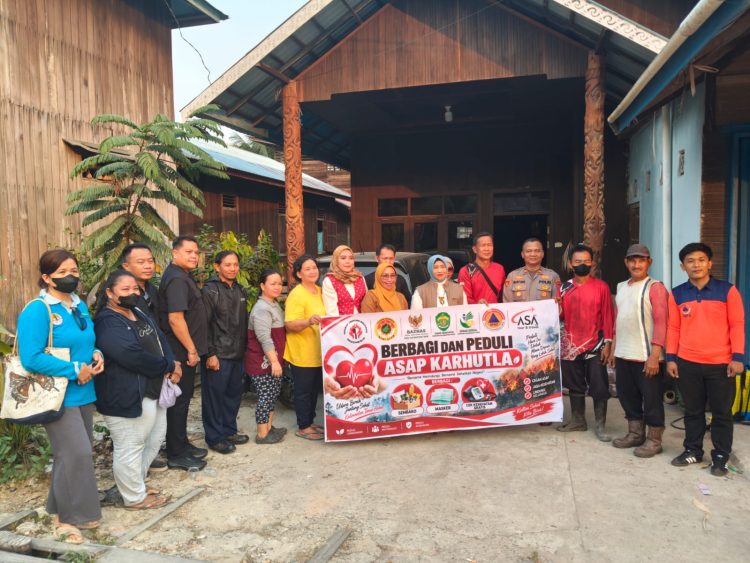 Dapur Darurat Karhutla di Sungai Bawang Masak hingga 100 Porsi, YJI Kaltim Turun Bantu Relawan